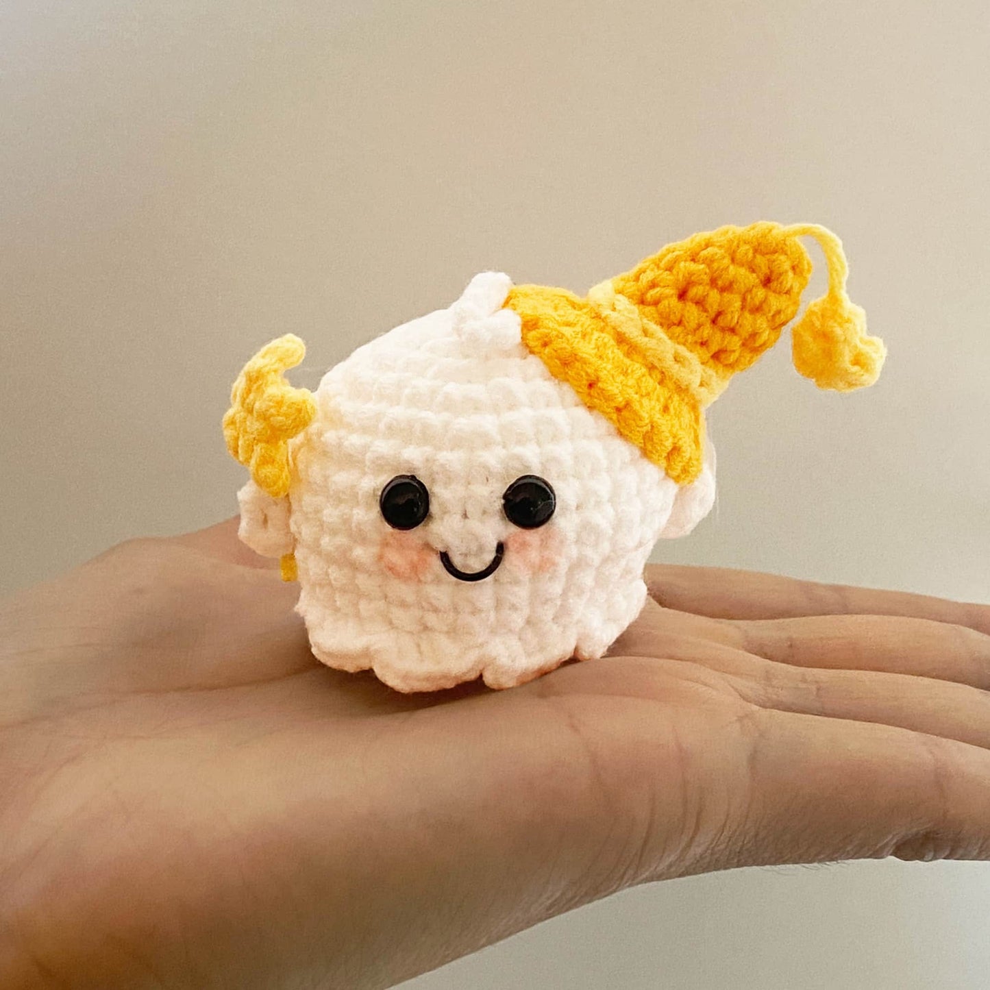 Handmade Finished Crochet Ghost | Mini Ghost Plush | Halloween Gift | Handmade Crochet Keychain | Halloween Decor | Halloween Fashion
