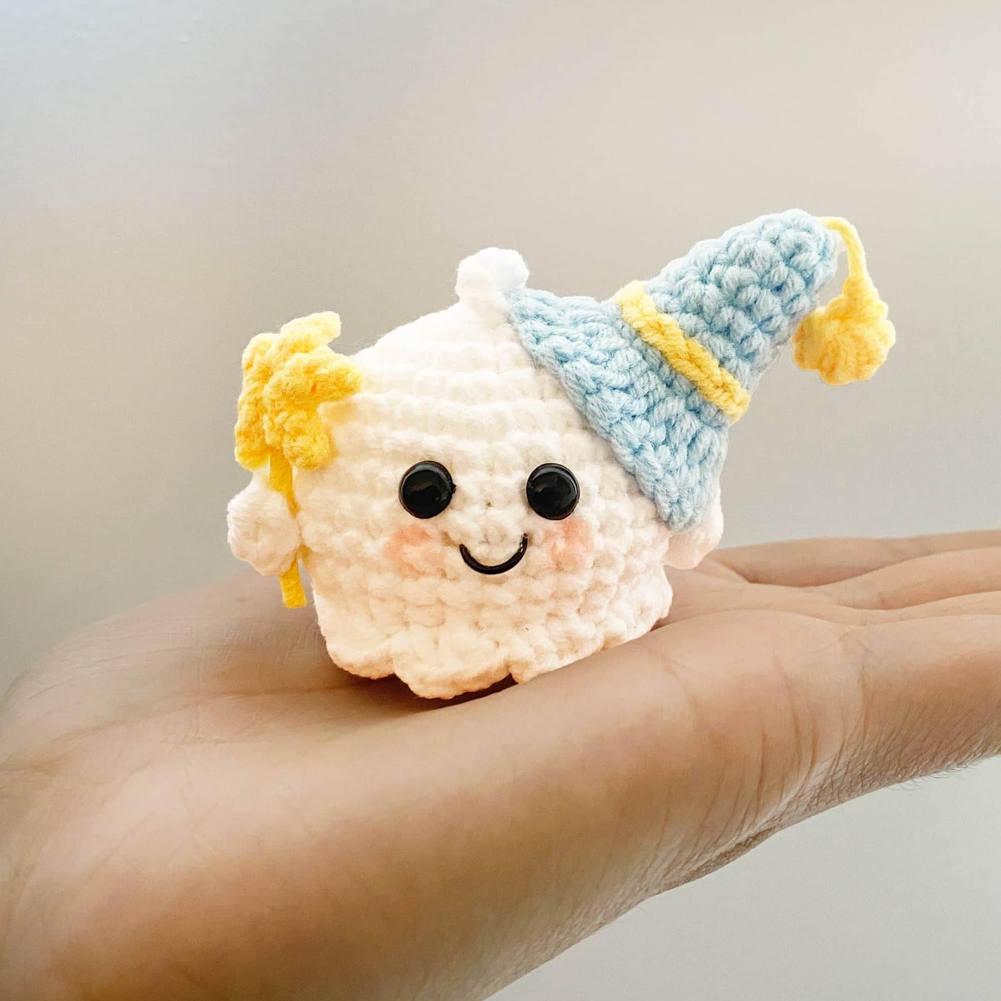 Handmade Finished Crochet Ghost | Mini Ghost Plush | Halloween Gift | Handmade Crochet Keychain | Halloween Decor | Halloween Fashion