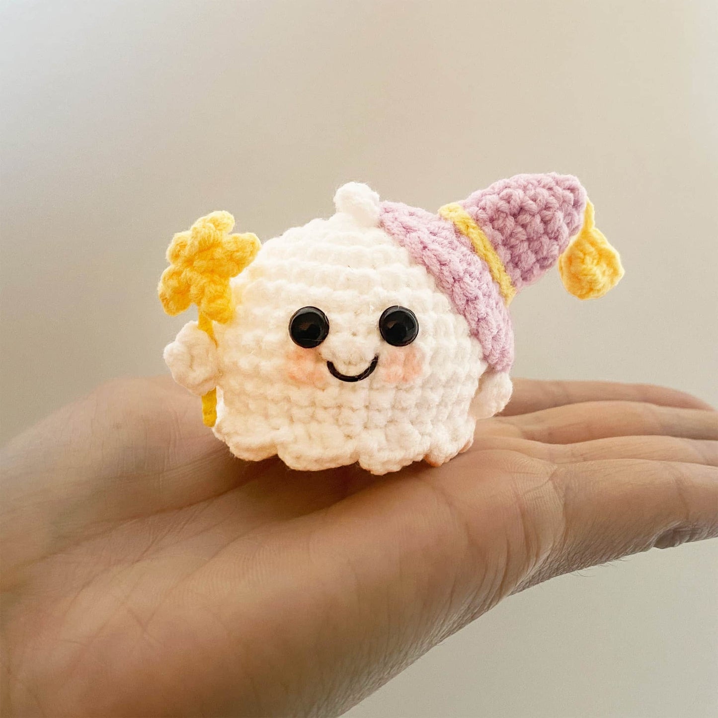 Handmade Finished Crochet Ghost | Mini Ghost Plush | Halloween Gift | Handmade Crochet Keychain | Halloween Decor | Halloween Fashion
