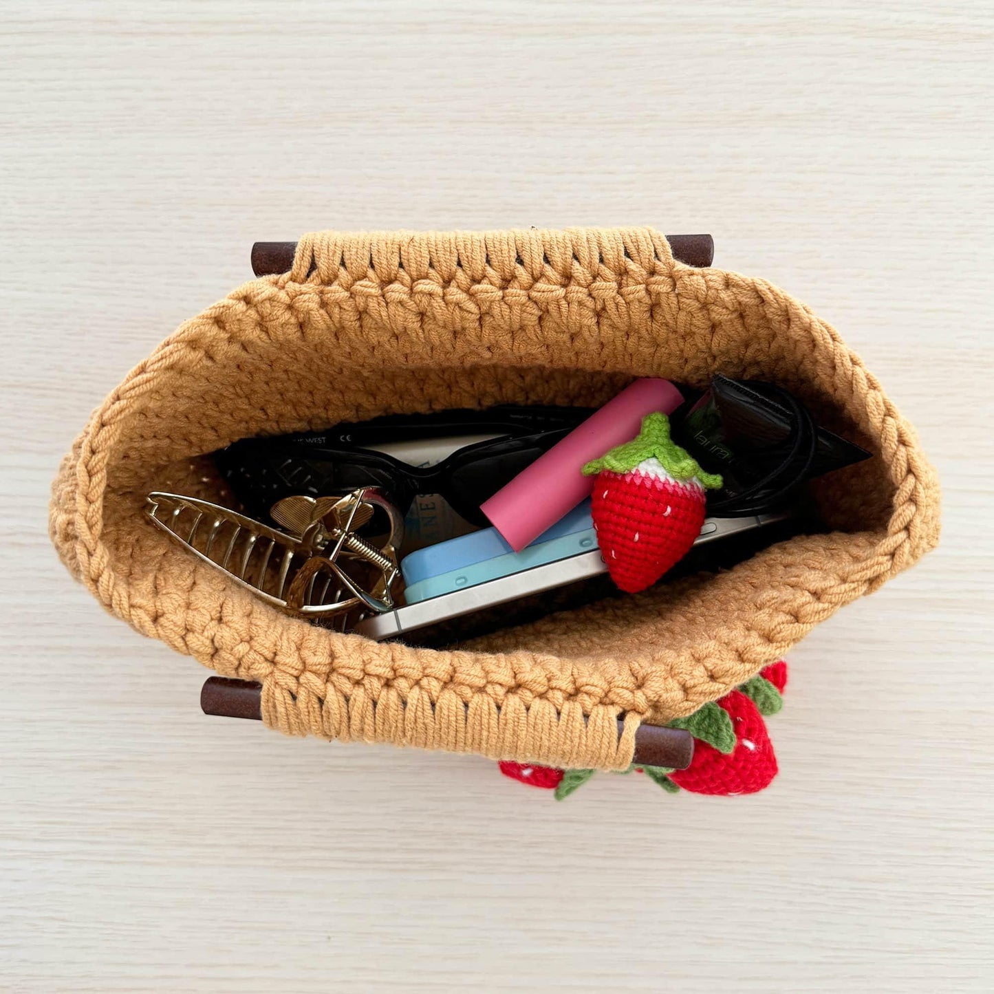 Handmade Crochet Strawberry Purse | Clutch | Red Green Beige | Craft Present | Spacious Purse | Kawaii Cute | Fruit | Vintage