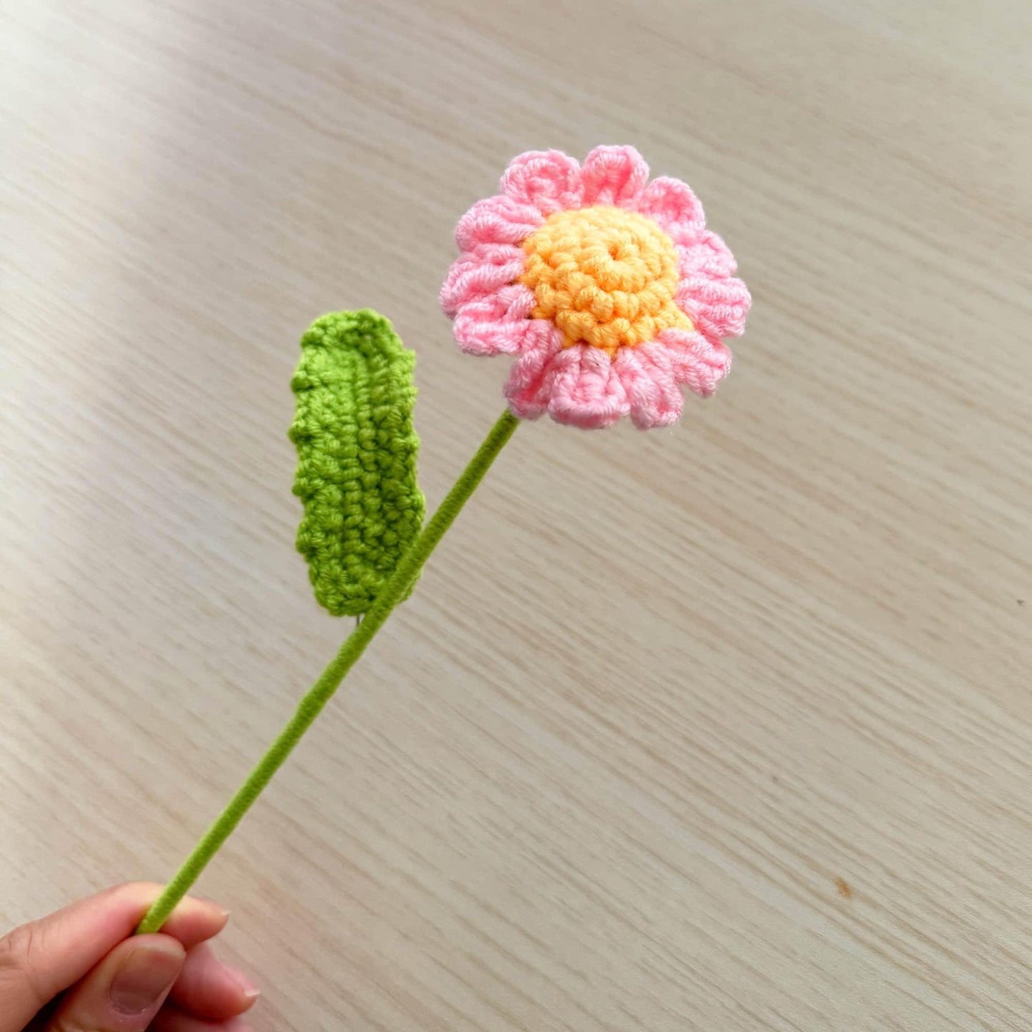 Handmade Crochet Daisy Flower Bouquet | Pink | White | Crochet Daisy Decor | Artificial Daisy Stem | Handmade Gift | Summer Home Decor