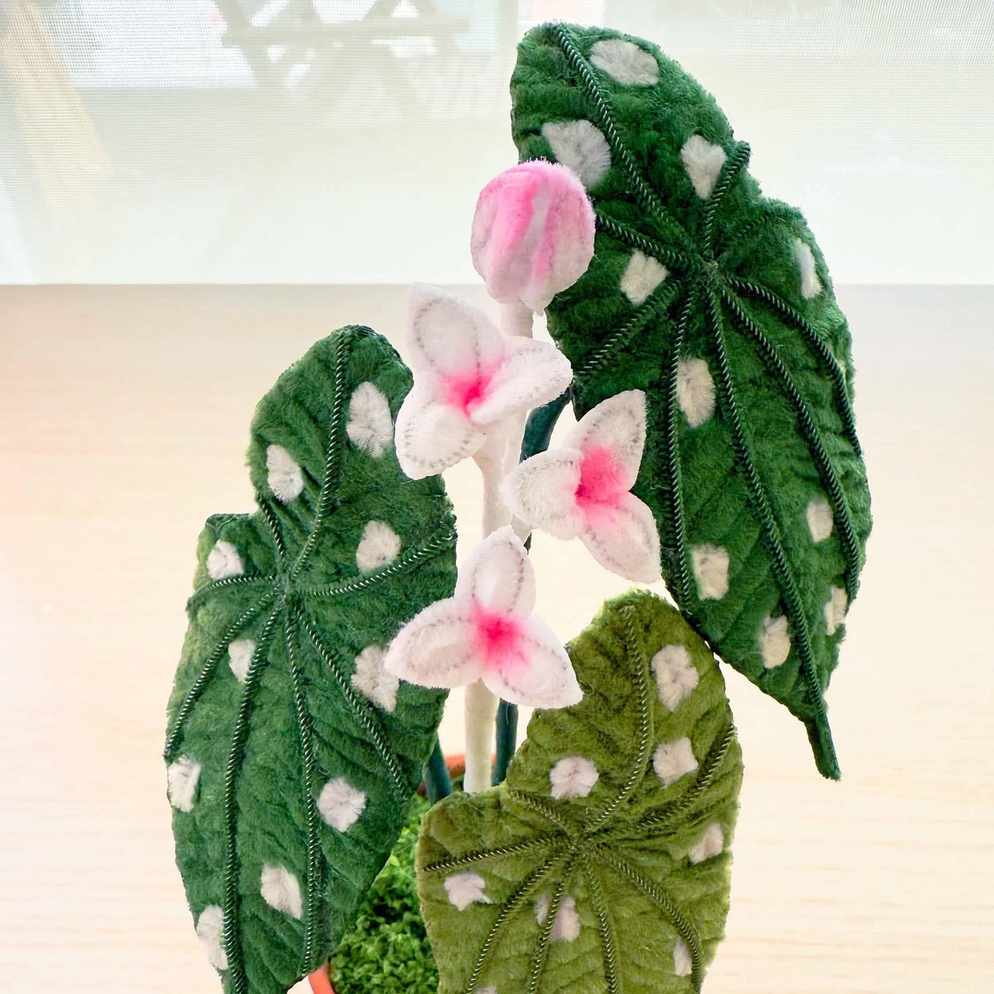Handmade Pipe Cleaner Begonia Maculata | Polka Dot Plant Decor | Embroidered Houseplant Gift | Faux Potted Leaf Art | Flamingo Queen