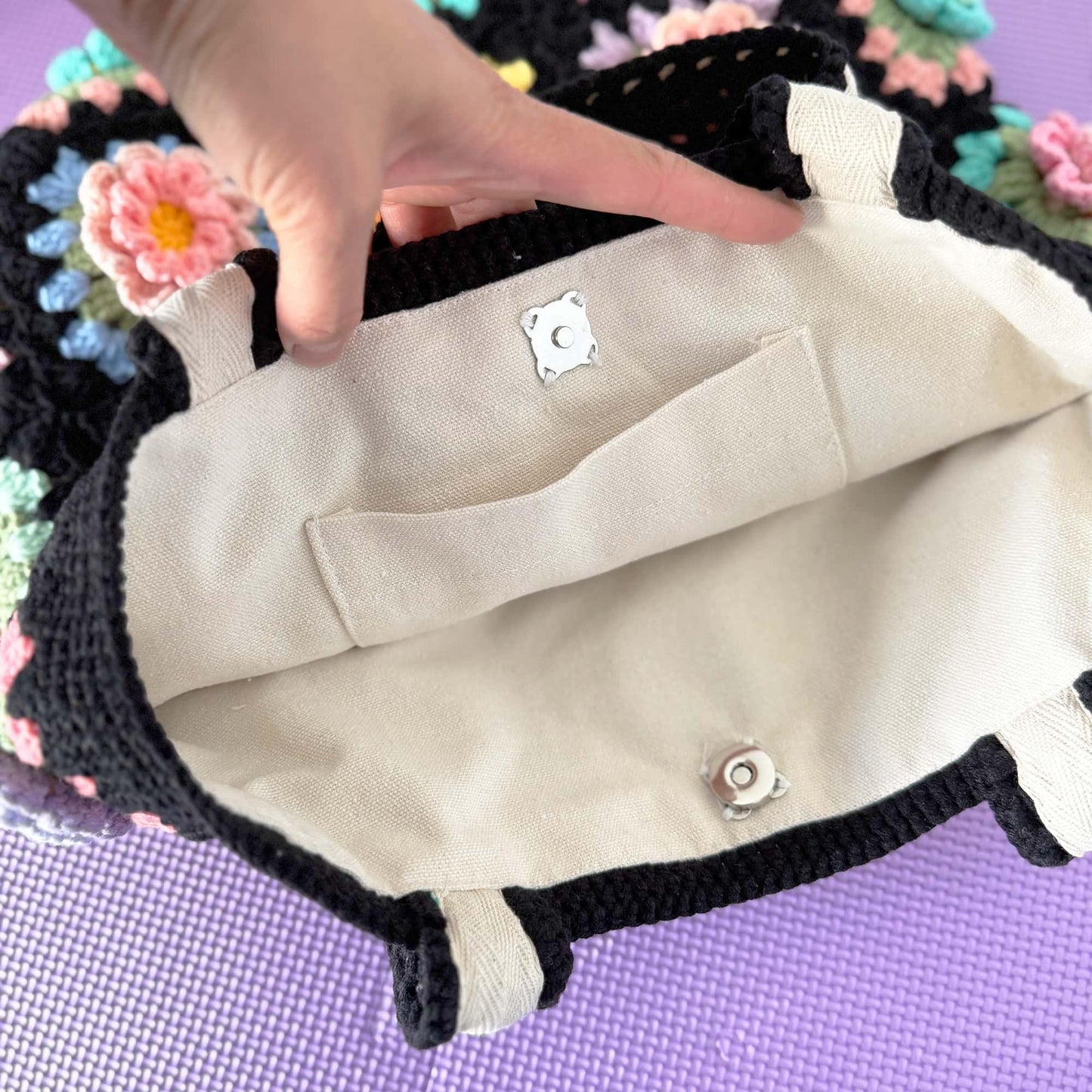 Pre-order Handmade Crochet Granny Square Bag | Retro Flower Tote | Colorful Boho Purse | Black Crochet Tote | Festival Bag | Yarn Flower Bag