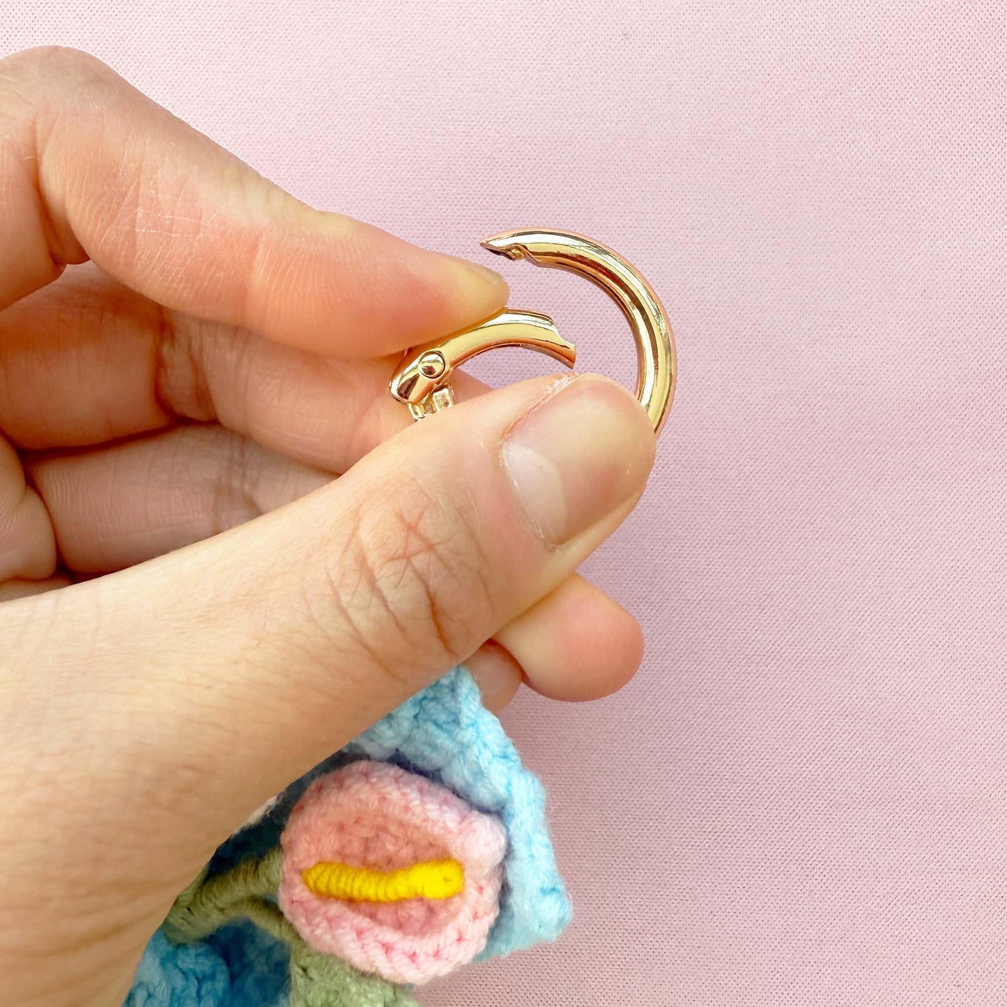 Crochet Flower Keychain Set: Handmade Wedding Favors, Bridal Shower Decor