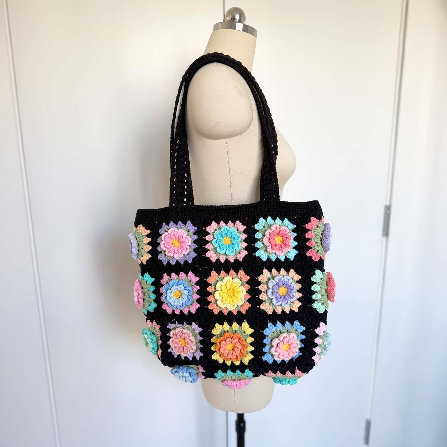 Pre-order Handmade Crochet Granny Square Bag | Retro Flower Tote | Colorful Boho Purse | Black Crochet Tote | Festival Bag | Yarn Flower Bag
