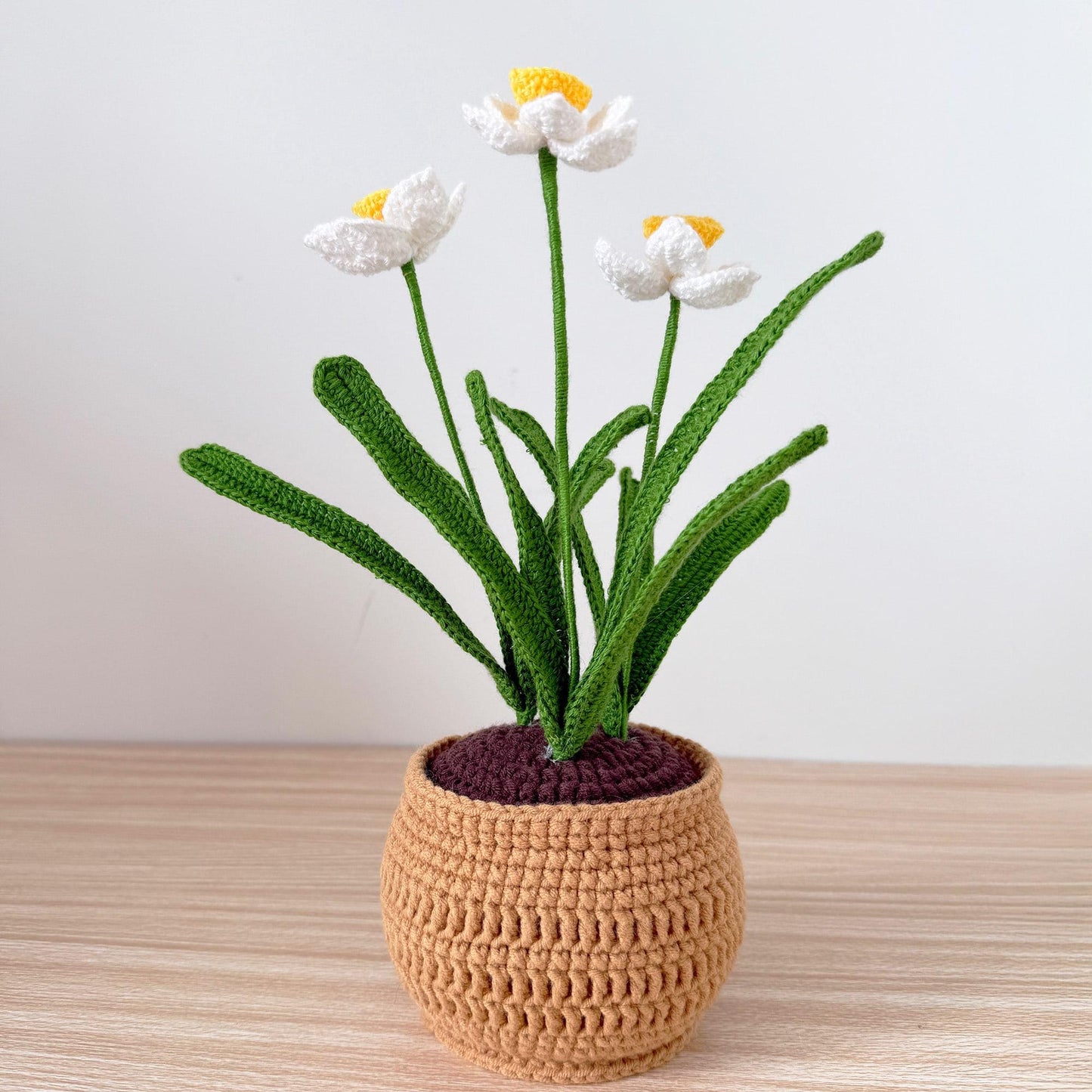 Handmade Crochet Daffodil Pot | Spring Flower Decor | Yellow and White Floral Plush | Fiber Art Plant | Mother’s Day Gift