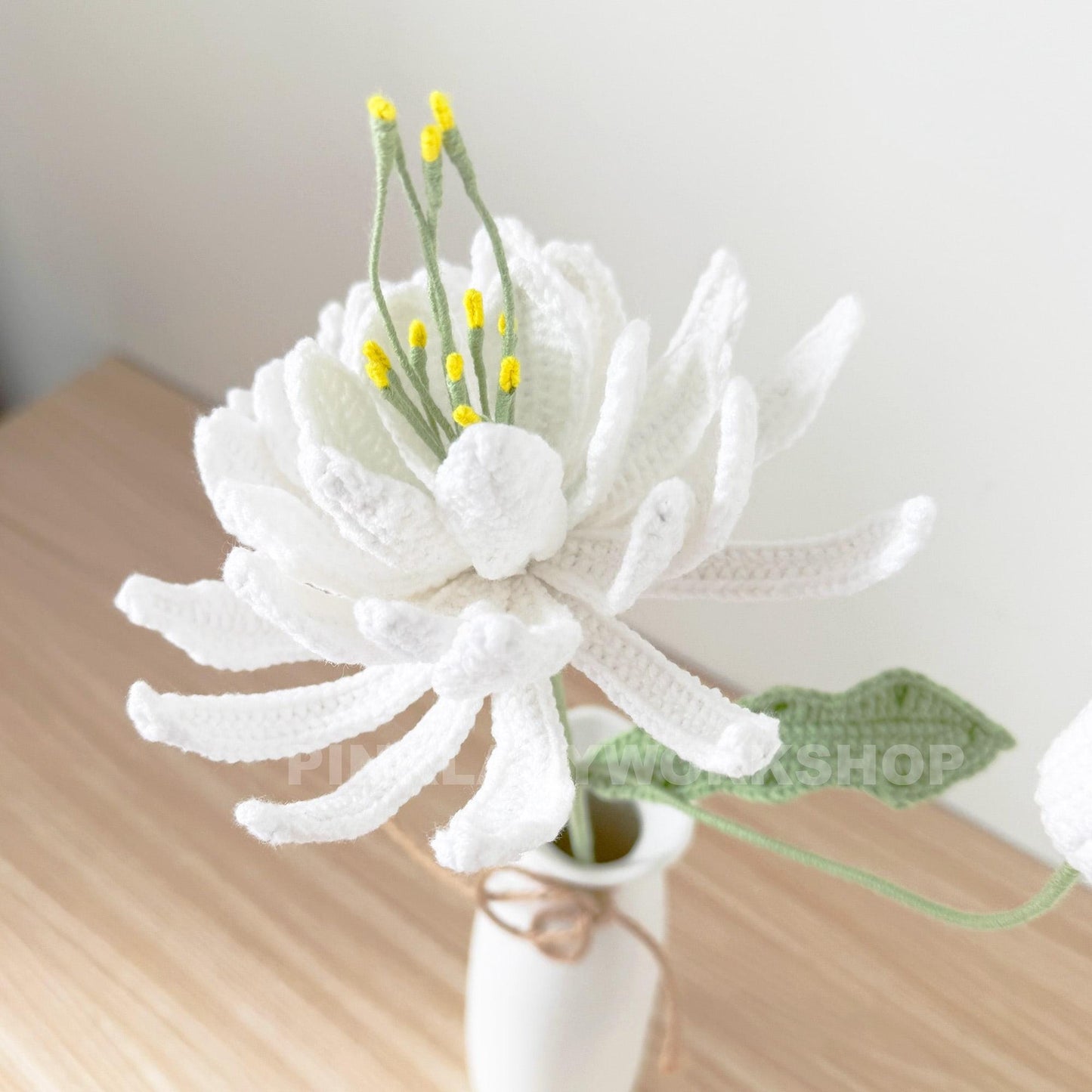1 Handmade Crochet Queen of the Night Flower(no vase) | White Cactus Bloom | Amigurumi Night Blooming Flower | Unique Home Decor Gift