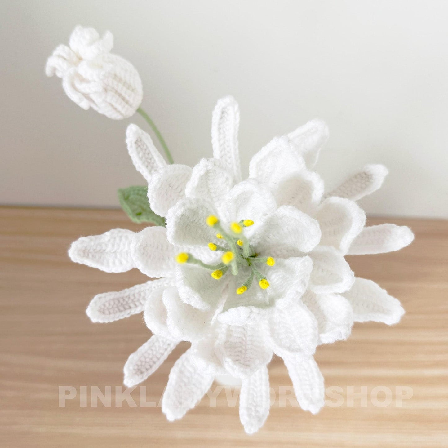 1 Handmade Crochet Queen of the Night Flower(no vase) | White Cactus Bloom | Amigurumi Night Blooming Flower | Unique Home Decor Gift