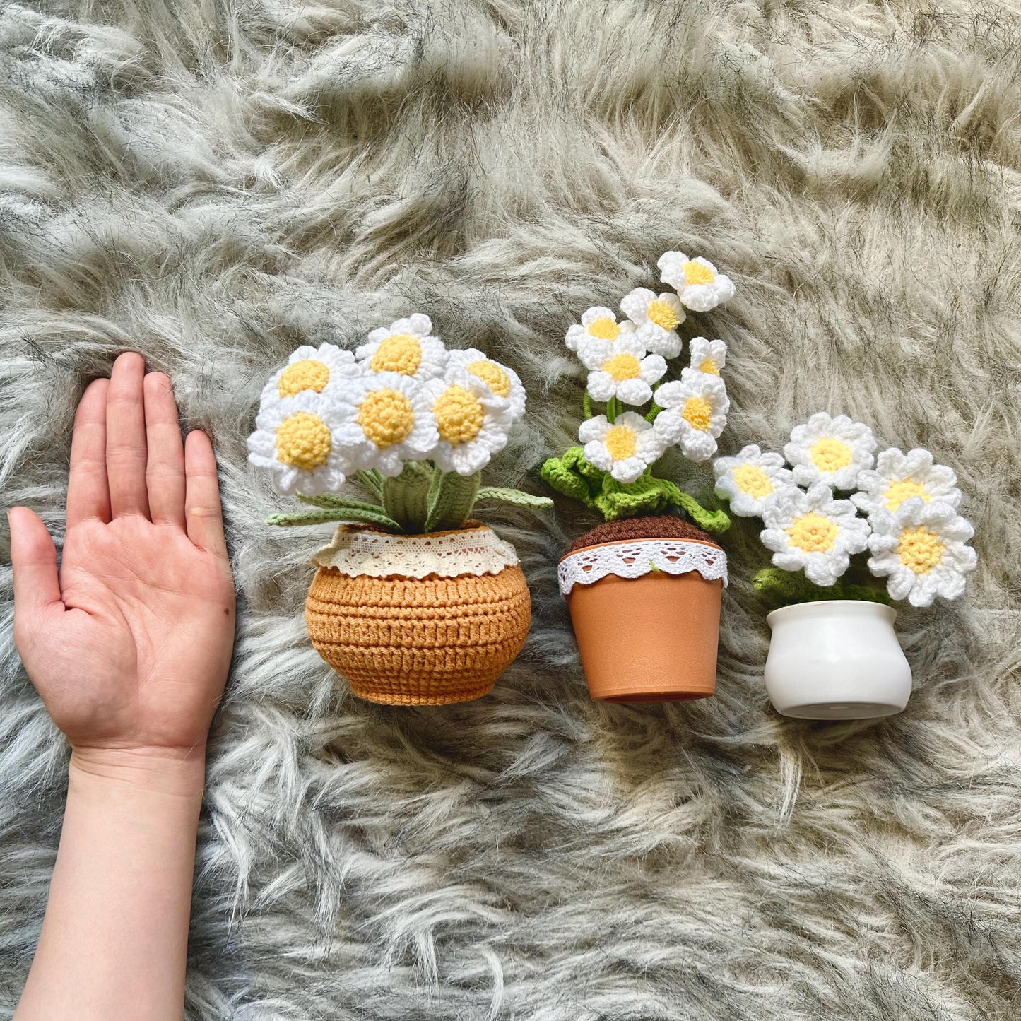 Crochet Daisy Pot: Handmade Cotton Yarn Decor - Summer Home