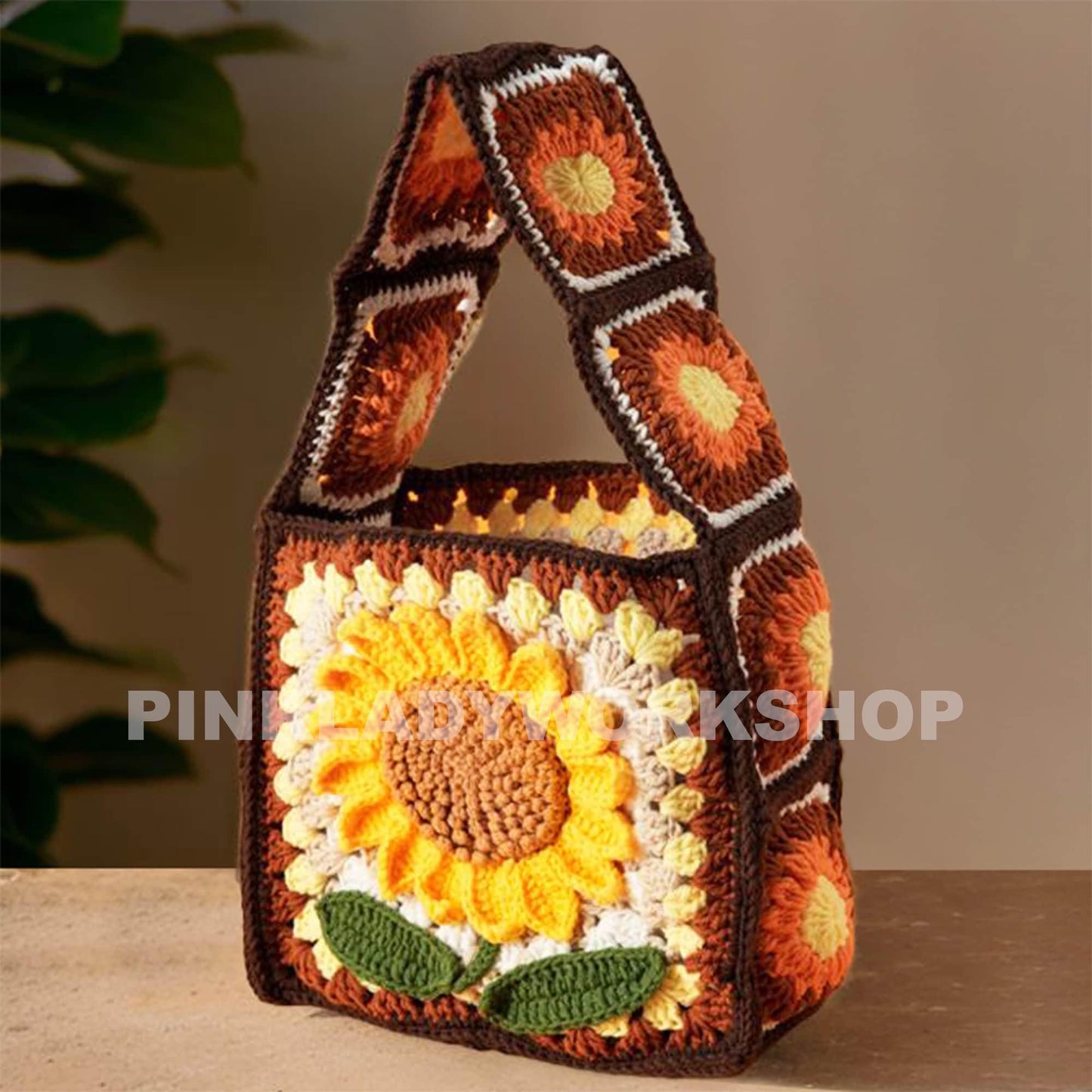Crochet Sunflower Granny Square Shoulder Bag: Handmade Yarn Purse