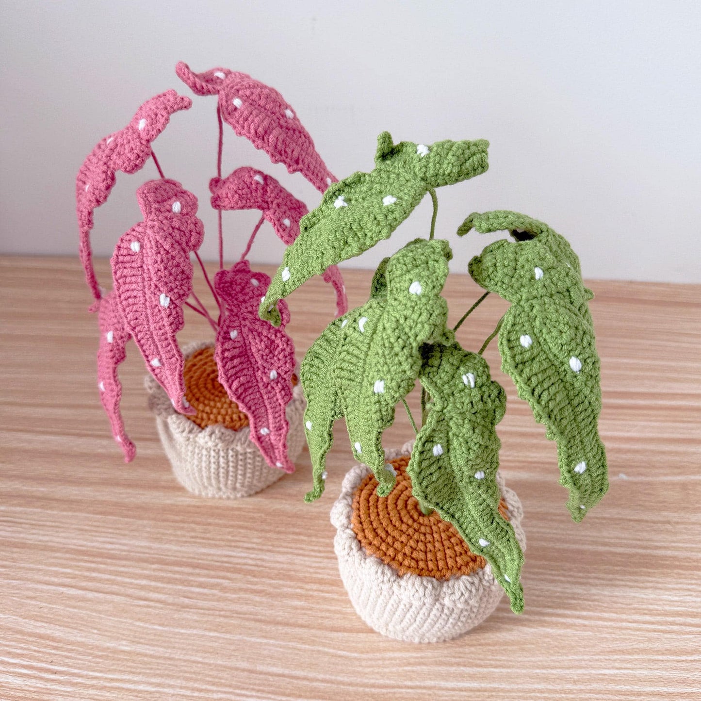 Handmade Crochet Begonia Flamingo Queen Plant | Polka Dot Houseplant | Green or Pink Leaf Decor | Indoor Plant Lover Gift | Botanical Art