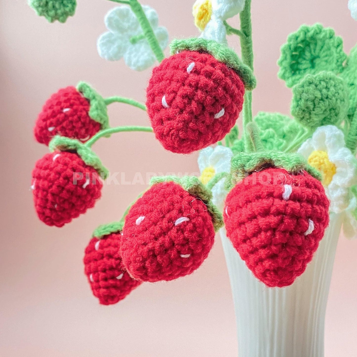 Handmade Crochet Strawberry Bouquet: Amigurumi Yarn Fruit Decor