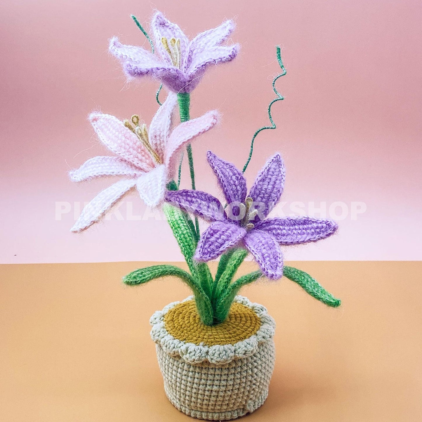 Handmade Crochet Rain Lily Flower Pot | Amigurumi Lily Decor | Gradient Yarn Flower Arrangement | Soft Sculpture Plant Gift | Pink Blue