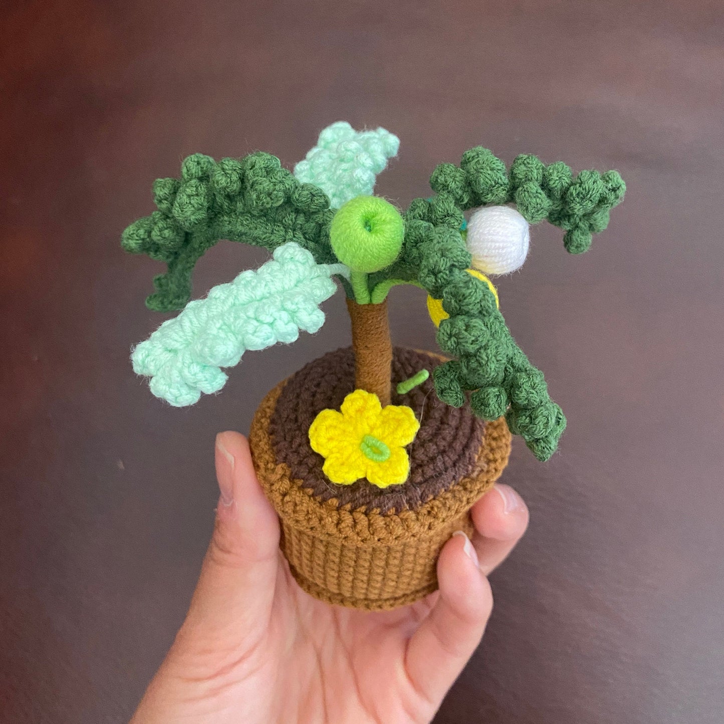 Handmade Crochet Palm Tree Decor: Yarn Coconut Tree in Pot