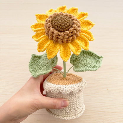 Handmade Crochet Sunflower in Pot | Tabletop Yarn Flower Decor | Amigurumi Plant | Cute Finished Crochet Gift | Cheerful Home Accent