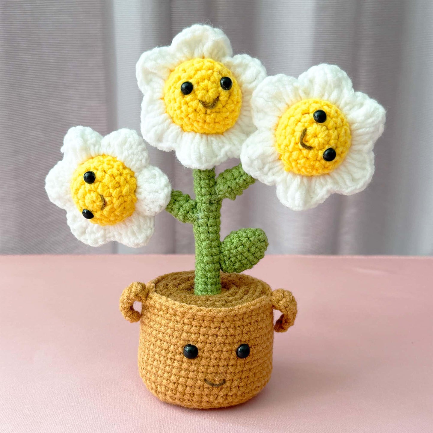Handmade Finished Crochet Smiley Daisy Pot | Smiley Flower Decor | Cute Crochet Plant | Amigurumi Flowers | Home Decor | Desk Gift | Kawaii