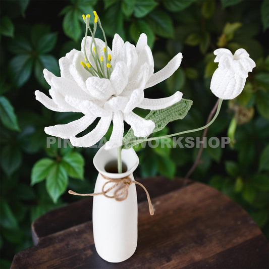 1 Handmade Crochet Queen of the Night Flower(no vase) | White Cactus Bloom | Amigurumi Night Blooming Flower | Unique Home Decor Gift