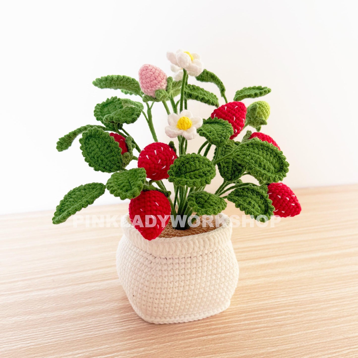 Crochet Strawberry Plant Pot: Handmade Kitchen Decor