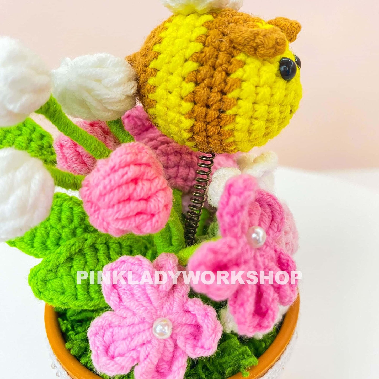 Handmade Crochet Bee Flower Pot: Pink Flowers, Spring Decor