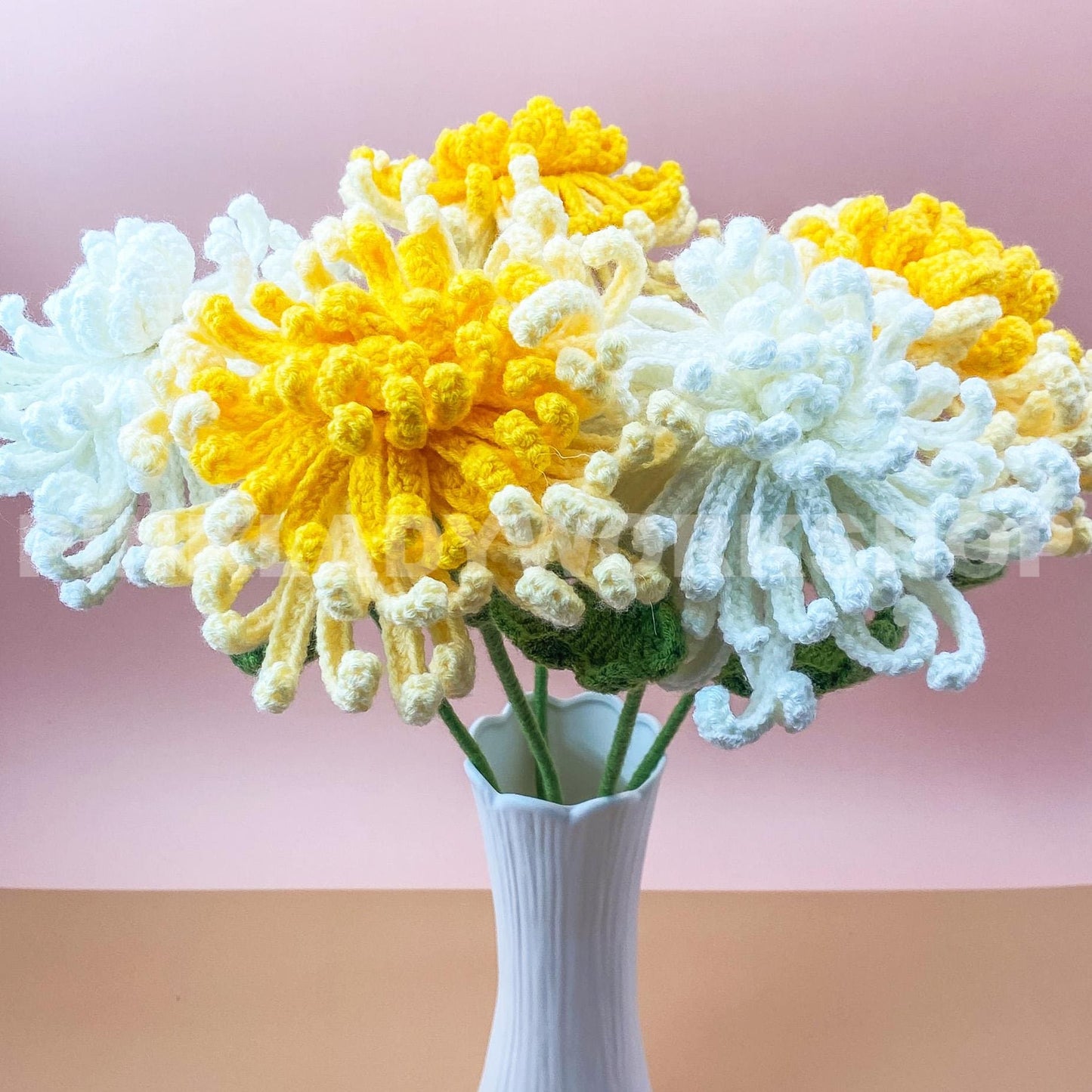 Crochet Chrysanthemum Bouquet(no vase) | Handmade Crochet Flower Arrangement | Long-Lasting Floral Decor & Unique Gift