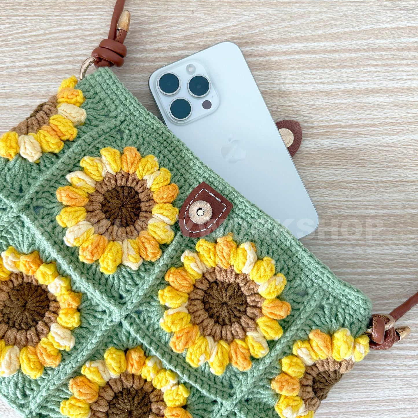 Handmade Crochet Sunflower Bag | Granny Square Crossbody Purse | Boho Shoulder Bag | Summer Festival Bag | Crochet Tote