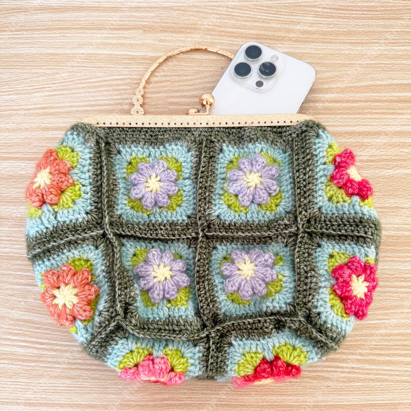 Crochet Granny Square Purse | Floral Handmade Clutch Bag with Gold Frame | Retro Flower Handbag | Gift for Women