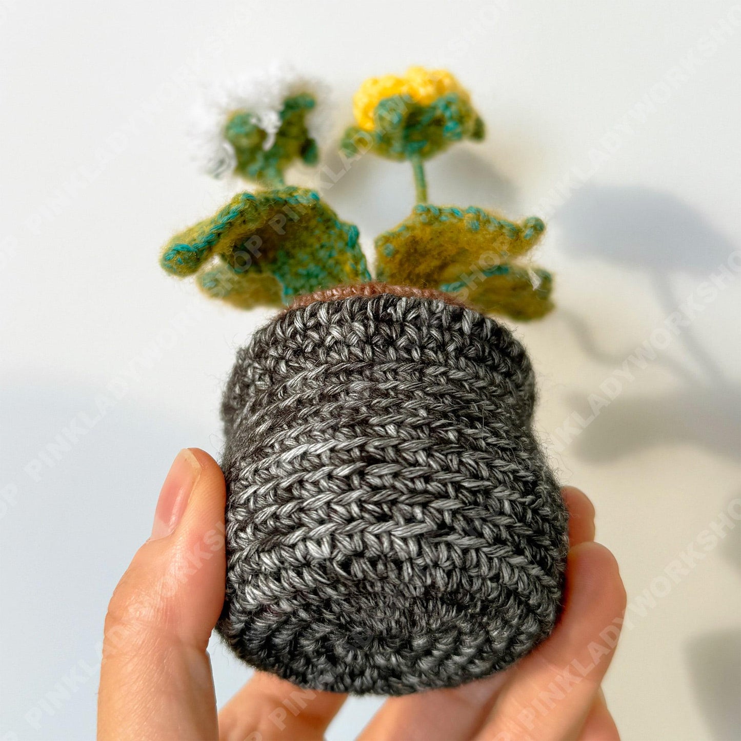 Crochet Mixed Yarn Dandelion Flower | Handmade Wish Flower Pot | Amigurumi Dandelion Decor | Cute Desk Gift