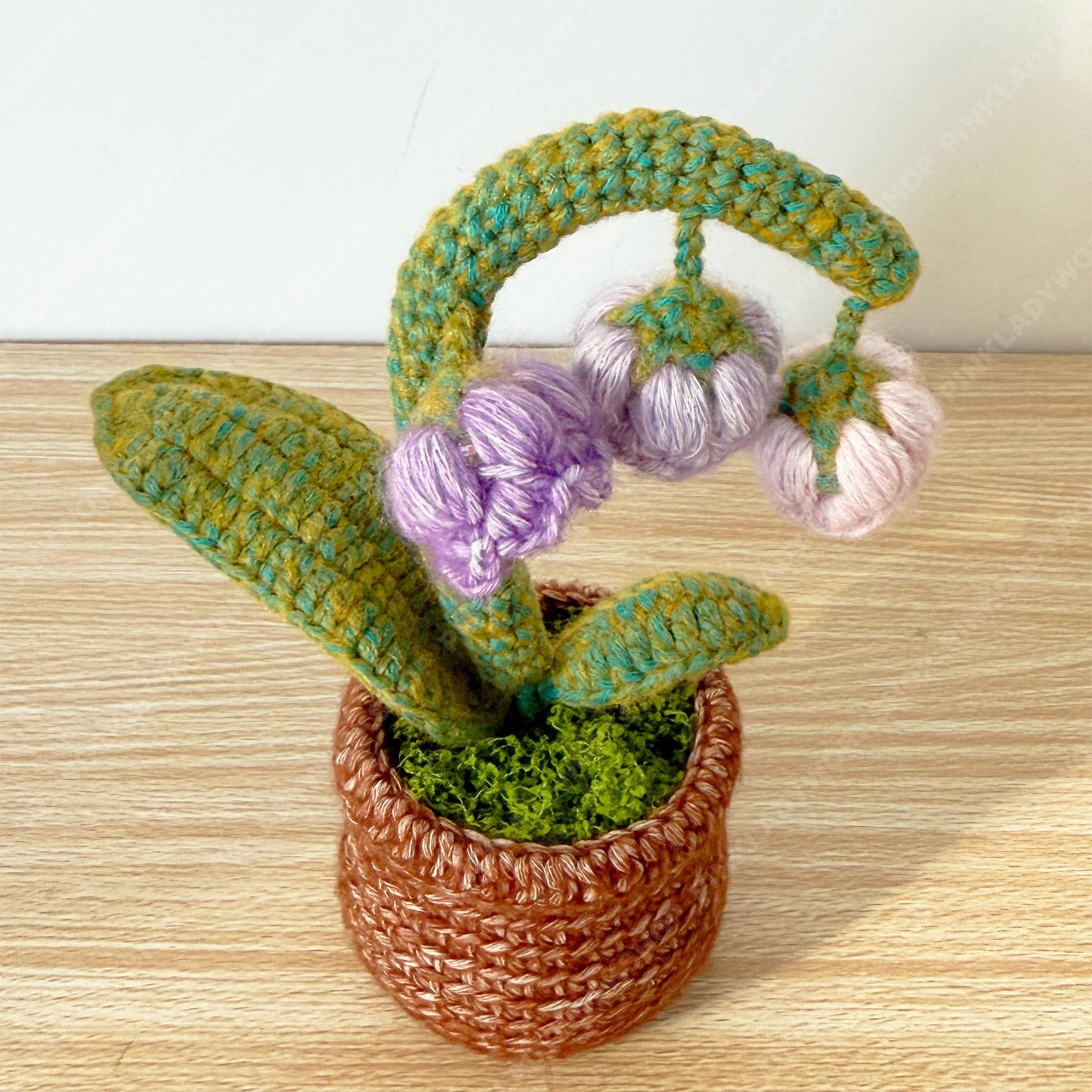 Crochet Mixed Yarn Purple Lily of the Valley | Handmade Bell Flower Plant | Amigurumi Floral Decor | Cute Desk Gift