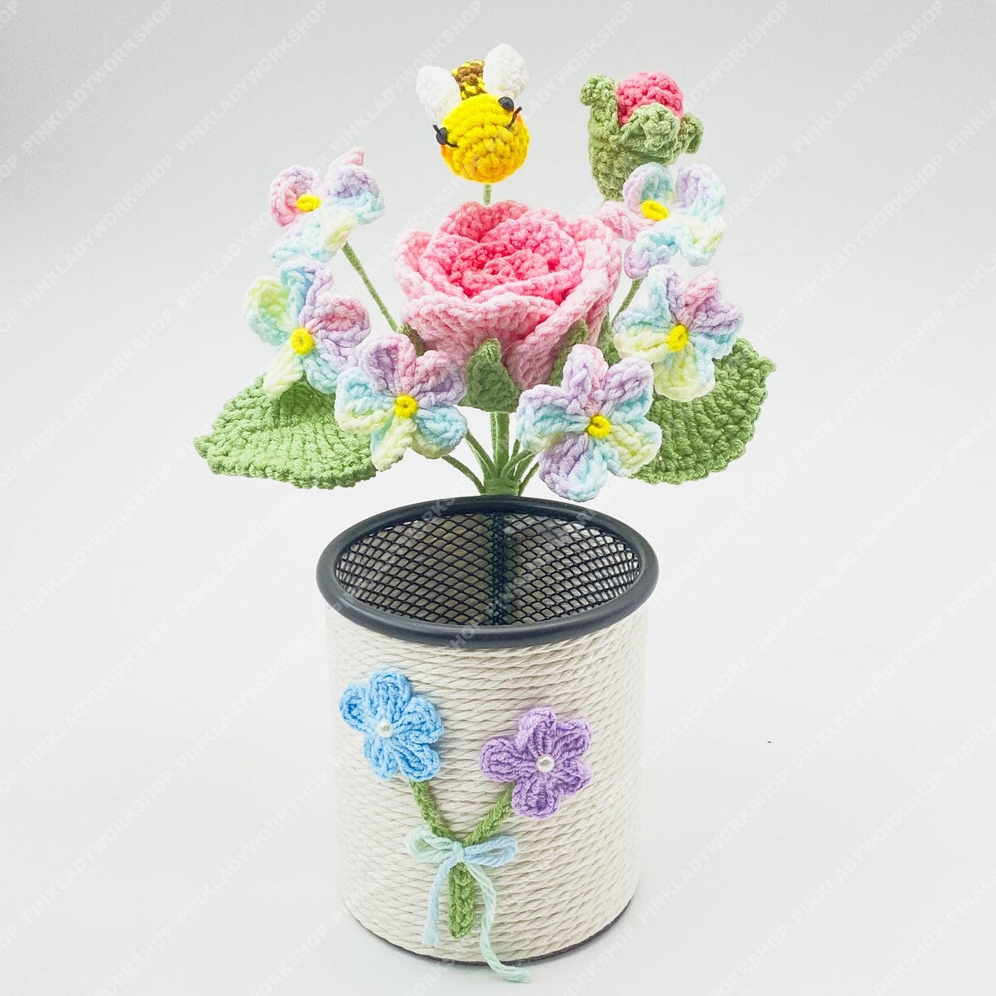 Crochet Flower Pen Holder | Handmade Yarn Desk Organizer