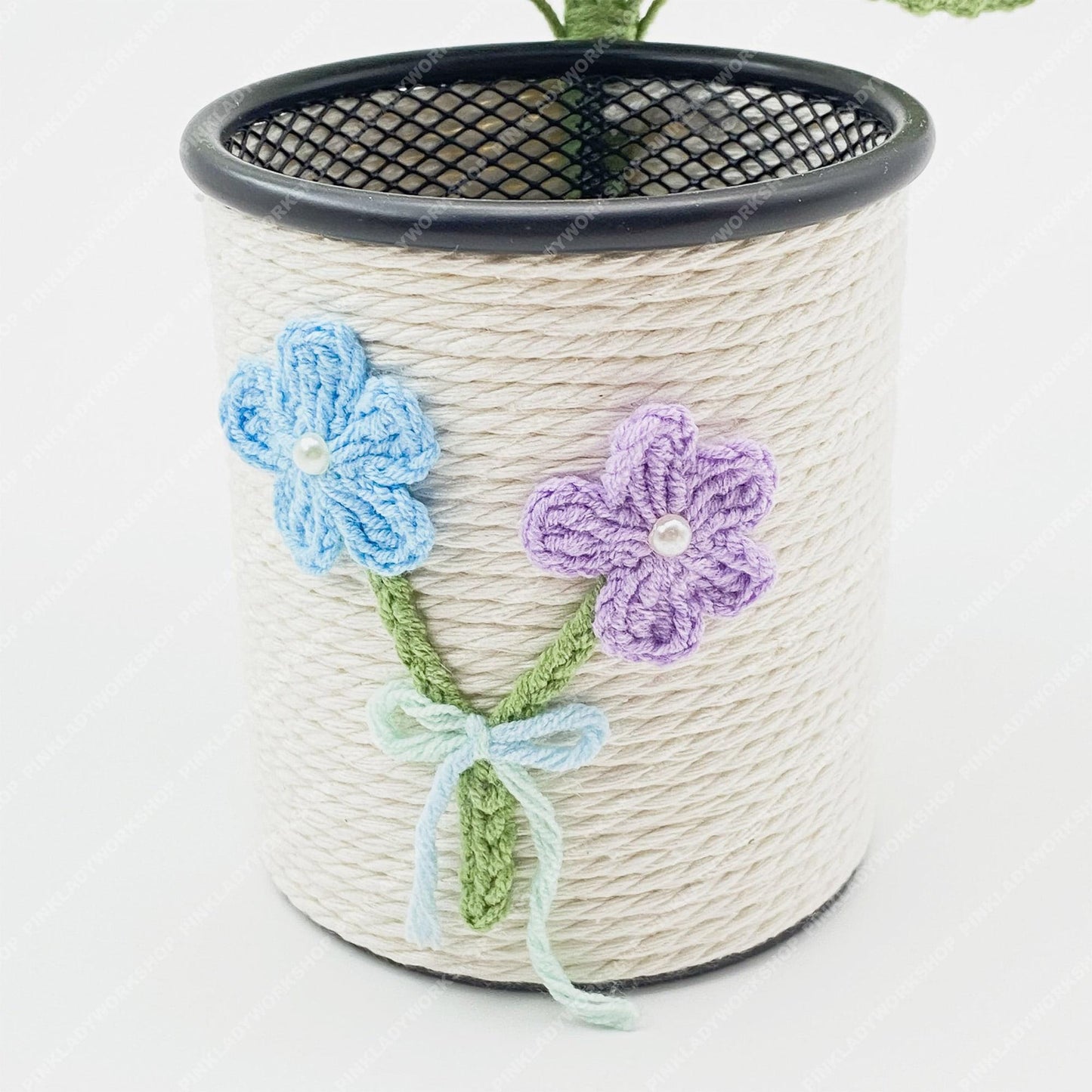 Crochet Flower Pen Holder | Handmade Yarn Desk Organizer