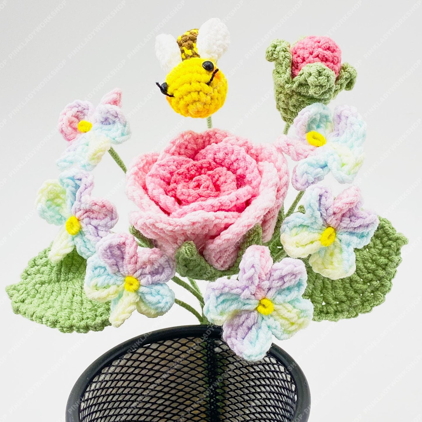 Crochet Flower Pen Holder | Handmade Yarn Desk Organizer