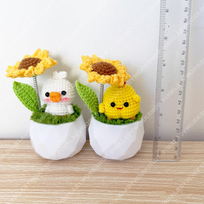 Crochet Frog and Bee Amigurumi: Sunflower Umbrella, Whimsical Decor