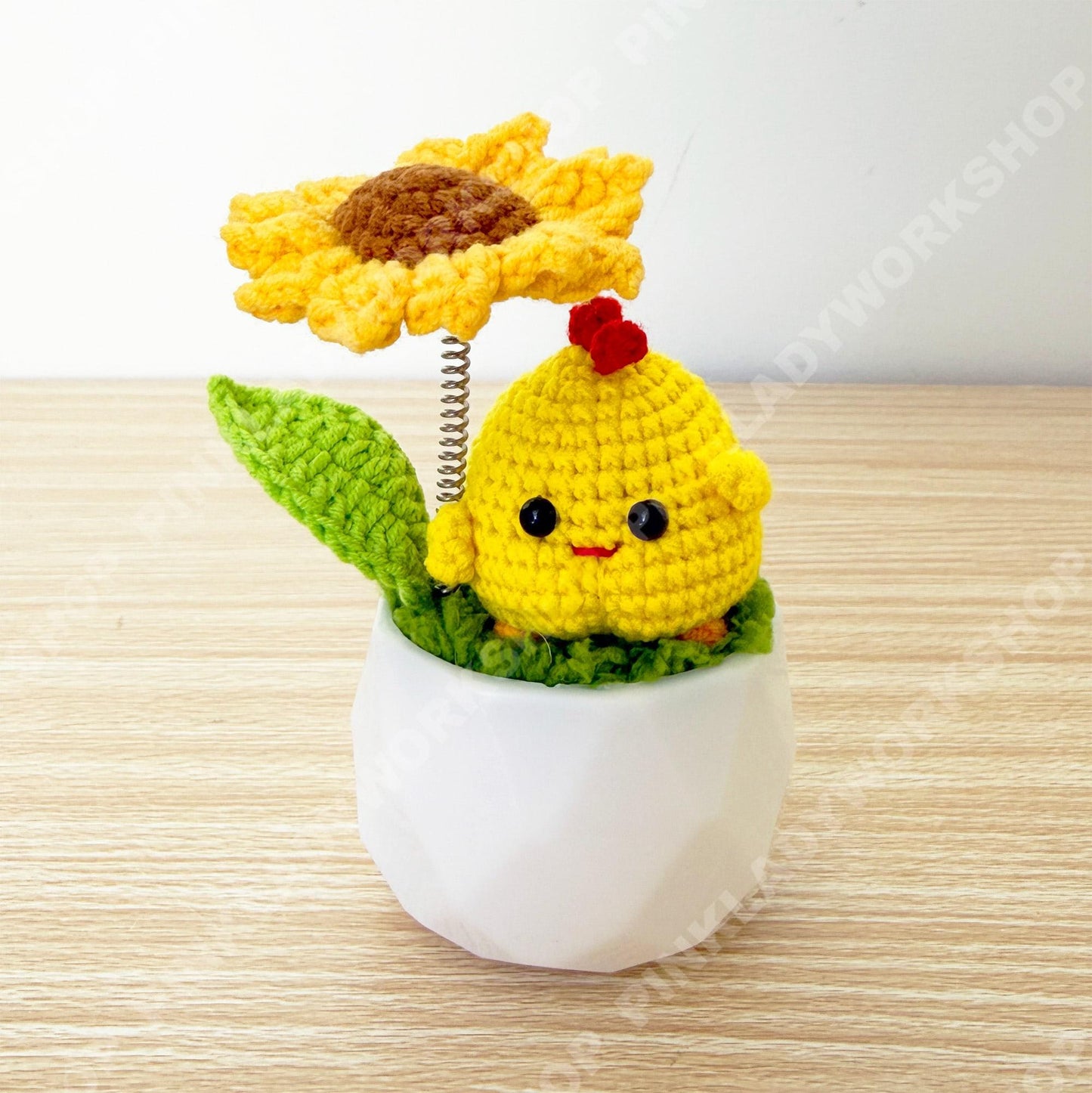 Crochet Frog and Bee Amigurumi: Sunflower Umbrella, Whimsical Decor