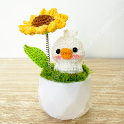 Crochet Frog and Bee Amigurumi: Sunflower Umbrella, Whimsical Decor