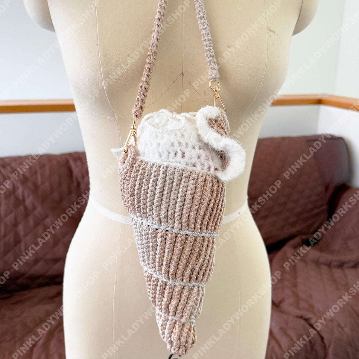 Handmade Crochet Conch Shell Bag: Seashell Crossbody Purse - Spiral Shell Shoulder Bag in Champagne or Grey - Beach Mermaid Gift for Her